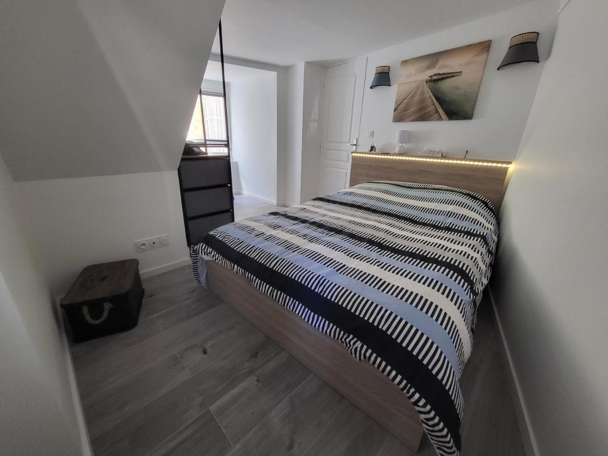 Superbe Appartement T2 Centre Historique La Souterraine Exterior photo